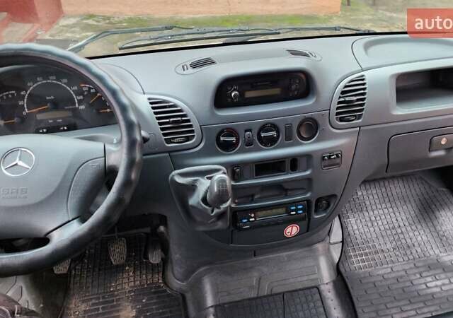 Білий Мерседес Sprinter, об'ємом двигуна 0 л та пробігом 492 тис. км за 7500 $, фото 5 на Automoto.ua