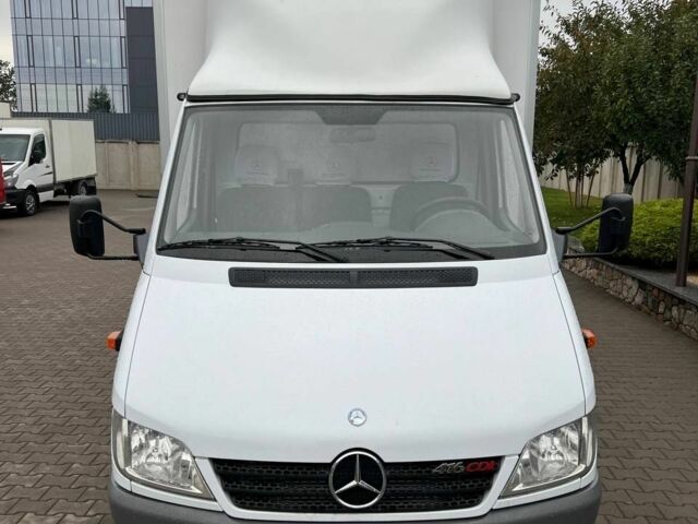 Белый Мерседес Sprinter, объемом двигателя 2.69 л и пробегом 85 тыс. км за 24550 $, фото 3 на Automoto.ua