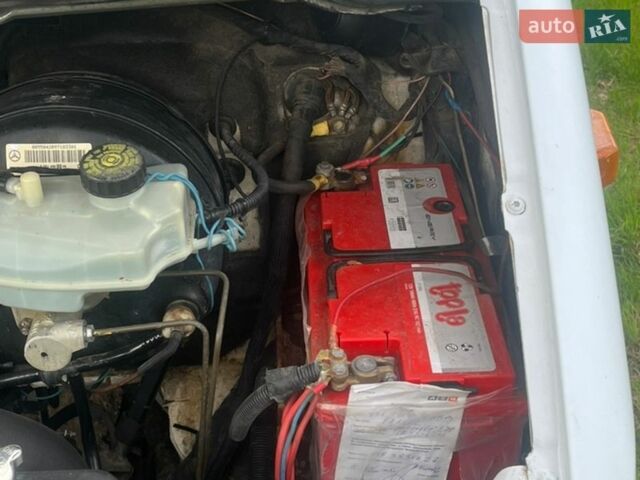 Белый Мерседес Sprinter, объемом двигателя 2.7 л и пробегом 920 тыс. км за 16500 $, фото 15 на Automoto.ua