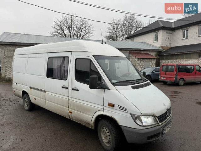 Білий Мерседес Sprinter, об'ємом двигуна 2.7 л та пробігом 338 тис. км за 7500 $, фото 5 на Automoto.ua