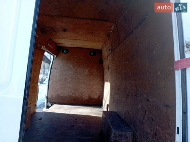 Белый Мерседес Sprinter, объемом двигателя 2.15 л и пробегом 428 тыс. км за 7800 $, фото 9 на Automoto.ua