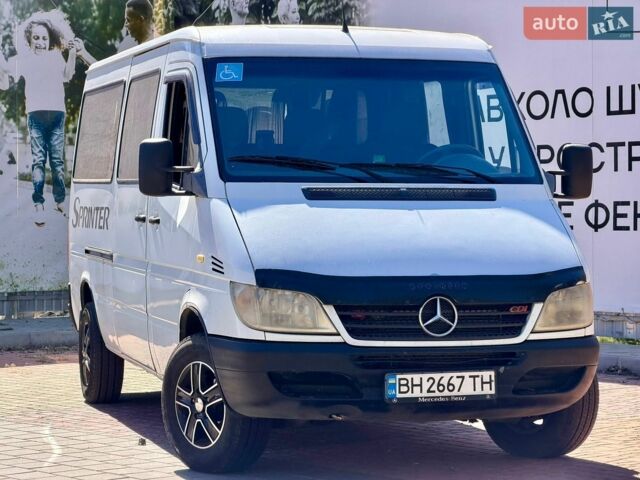Белый Мерседес Sprinter, объемом двигателя 2.15 л и пробегом 280 тыс. км за 7200 $, фото 10 на Automoto.ua