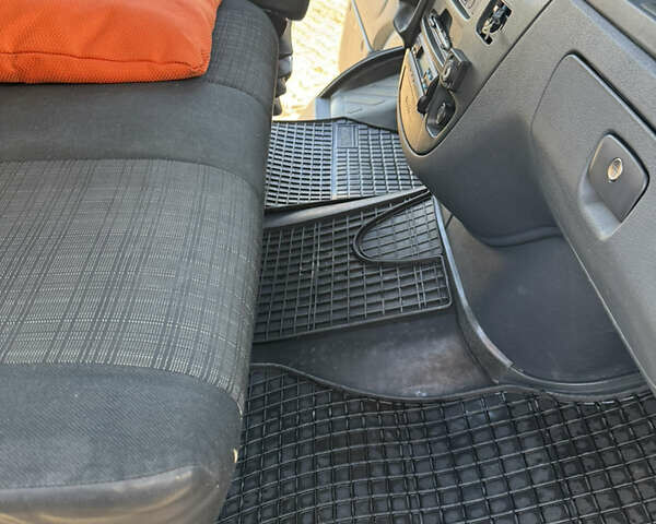 Белый Мерседес Sprinter, объемом двигателя 2.15 л и пробегом 530 тыс. км за 9400 $, фото 18 на Automoto.ua