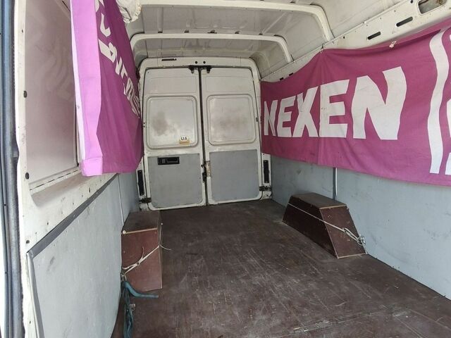 Белый Мерседес Sprinter, объемом двигателя 2.2 л и пробегом 1 тыс. км за 8800 $, фото 12 на Automoto.ua