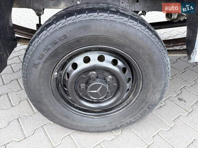Мерседес Sprinter 2004 у Хмельницькому на Automoto.ua Білий Мерседес Sprinter, об'ємом двигуна 2.15 л та пробігом 200 тис. км за 7400 $, фото 7 на Automoto.ua