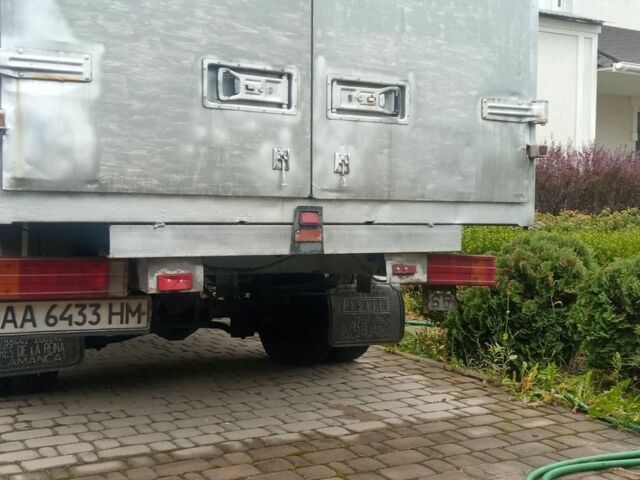 Білий Мерседес Sprinter, об'ємом двигуна 2.7 л та пробігом 401 тис. км за 10000 $, фото 4 на Automoto.ua