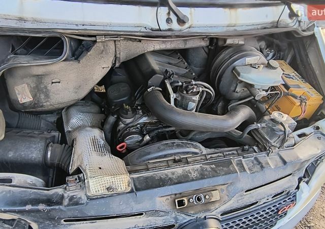 Белый Мерседес Sprinter, объемом двигателя 0 л и пробегом 550 тыс. км за 5400 $, фото 7 на Automoto.ua