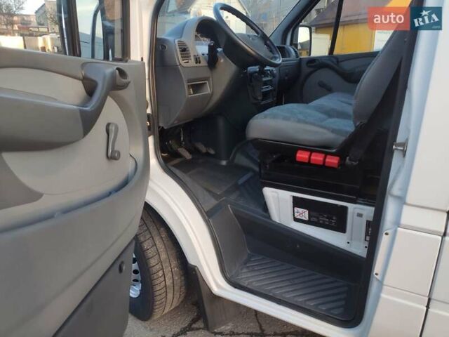 Белый Мерседес Sprinter, объемом двигателя 0 л и пробегом 298 тыс. км за 16500 $, фото 9 на Automoto.ua