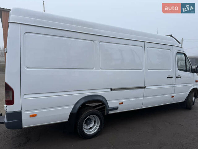 Білий Мерседес Sprinter, об'ємом двигуна 2.2 л та пробігом 197 тис. км за 15700 $, фото 6 на Automoto.ua