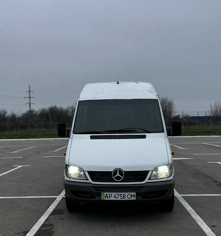 Білий Мерседес Sprinter, об'ємом двигуна 2.2 л та пробігом 400 тис. км за 8500 $, фото 1 на Automoto.ua