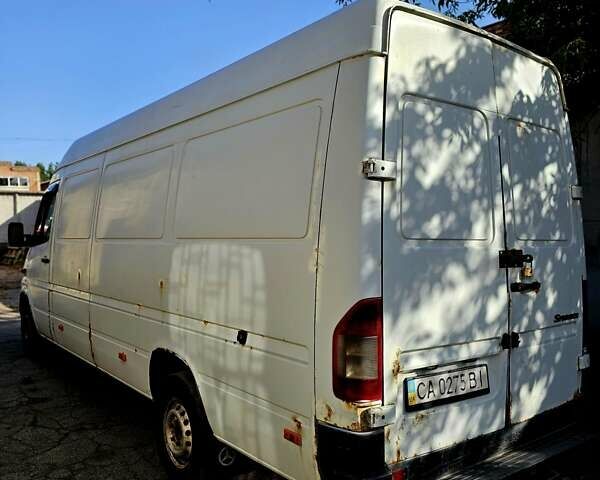 Білий Мерседес Sprinter, об'ємом двигуна 2.1 л та пробігом 350 тис. км за 6000 $, фото 2 на Automoto.ua