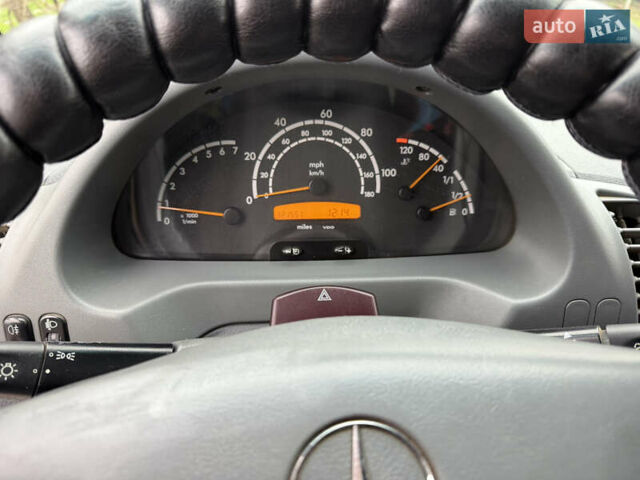 Белый Мерседес Sprinter, объемом двигателя 2.2 л и пробегом 321 тыс. км за 9999 $, фото 9 на Automoto.ua