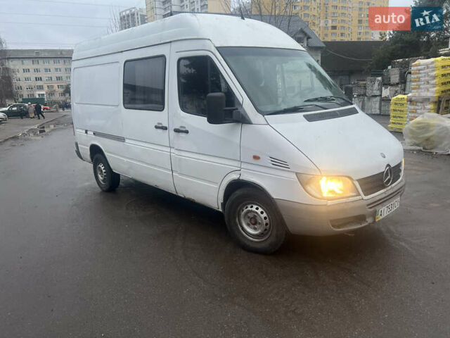 Білий Мерседес Sprinter, об'ємом двигуна 2.7 л та пробігом 316 тис. км за 6299 $, фото 3 на Automoto.ua
