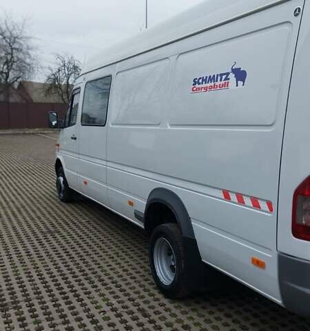 Белый Мерседес Sprinter, объемом двигателя 2.7 л и пробегом 538 тыс. км за 16999 $, фото 32 на Automoto.ua