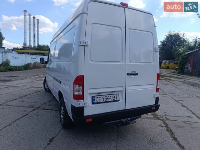 Белый Мерседес Sprinter, объемом двигателя 2.15 л и пробегом 376 тыс. км за 7200 $, фото 4 на Automoto.ua