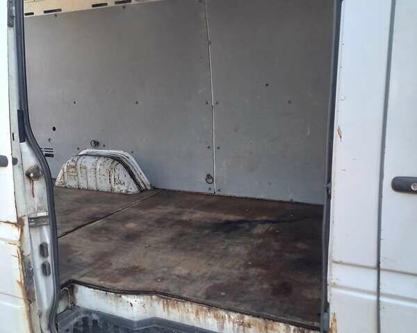 Білий Мерседес Sprinter, об'ємом двигуна 27 л та пробігом 695 тис. км за 8550 $, фото 25 на Automoto.ua
