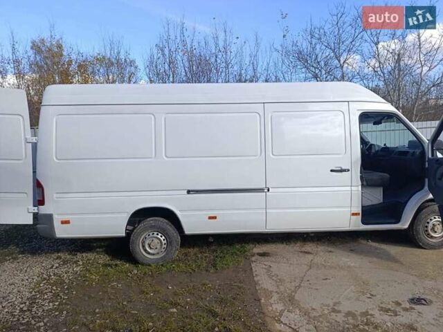 Белый Мерседес Sprinter, объемом двигателя 2.15 л и пробегом 822 тыс. км за 8500 $, фото 6 на Automoto.ua