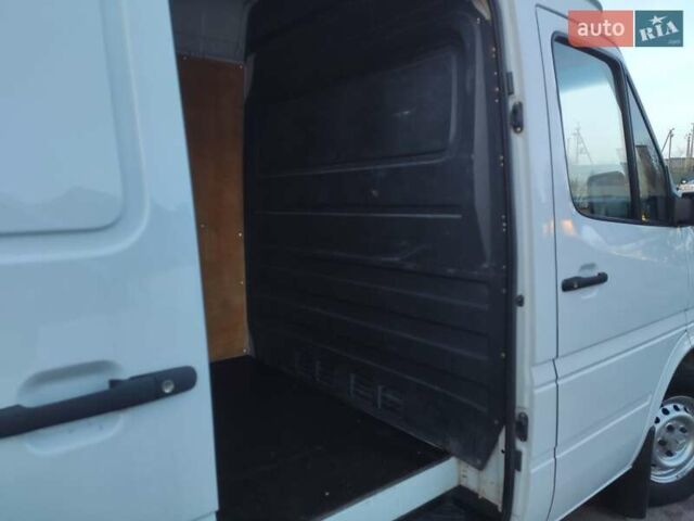 Белый Мерседес Sprinter, объемом двигателя 0 л и пробегом 298 тыс. км за 16500 $, фото 19 на Automoto.ua