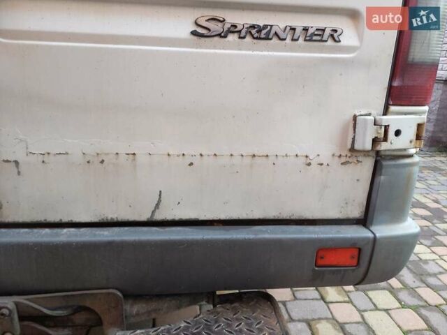 Білий Мерседес Sprinter, об'ємом двигуна 27 л та пробігом 695 тис. км за 8550 $, фото 39 на Automoto.ua