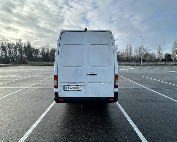 Белый Мерседес Sprinter, объемом двигателя 2.15 л и пробегом 400 тыс. км за 8000 $, фото 6 на Automoto.ua