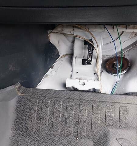 Белый Мерседес Sprinter, объемом двигателя 2.7 л и пробегом 538 тыс. км за 16999 $, фото 97 на Automoto.ua