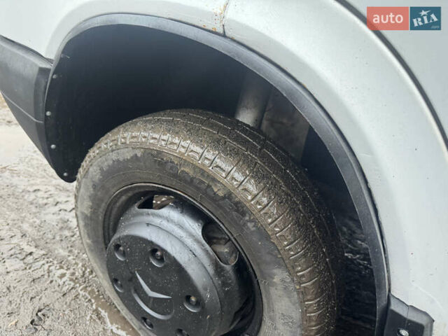 Білий Мерседес Sprinter, об'ємом двигуна 2.15 л та пробігом 575 тис. км за 11800 $, фото 10 на Automoto.ua