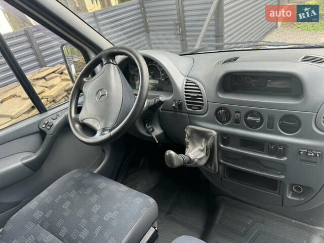 Белый Мерседес Sprinter, объемом двигателя 0 л и пробегом 350 тыс. км за 18000 $, фото 7 на Automoto.ua