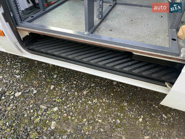 Белый Мерседес Sprinter, объемом двигателя 0 л и пробегом 73 тыс. км за 24900 $, фото 15 на Automoto.ua