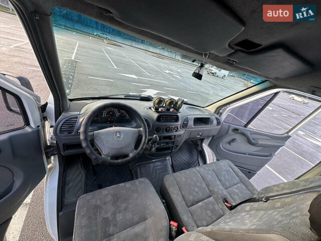 Белый Мерседес Sprinter, объемом двигателя 2.15 л и пробегом 400 тыс. км за 8000 $, фото 27 на Automoto.ua