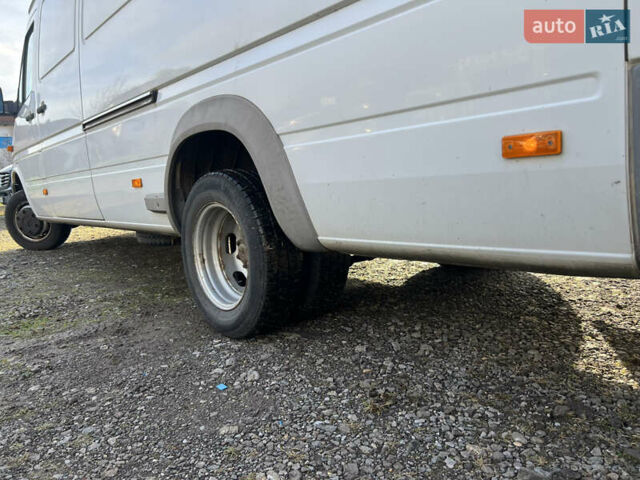 Белый Мерседес Sprinter, объемом двигателя 0 л и пробегом 73 тыс. км за 24900 $, фото 12 на Automoto.ua
