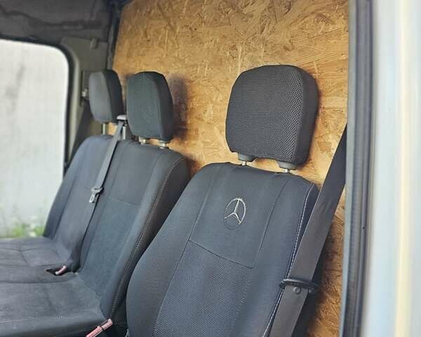 Білий Мерседес Sprinter, об'ємом двигуна 2.1 л та пробігом 350 тис. км за 6000 $, фото 23 на Automoto.ua