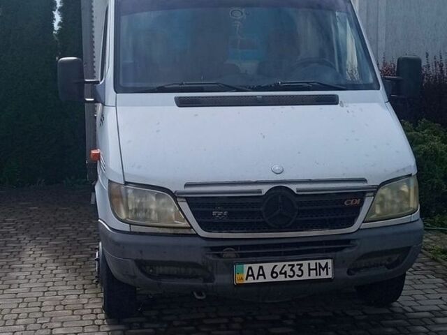 Білий Мерседес Sprinter, об'ємом двигуна 2.7 л та пробігом 401 тис. км за 10000 $, фото 1 на Automoto.ua