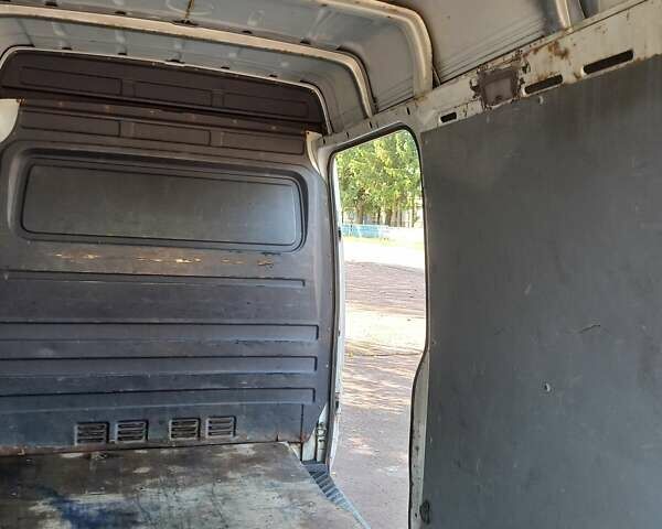 Білий Мерседес Sprinter, об'ємом двигуна 27 л та пробігом 695 тис. км за 8550 $, фото 27 на Automoto.ua