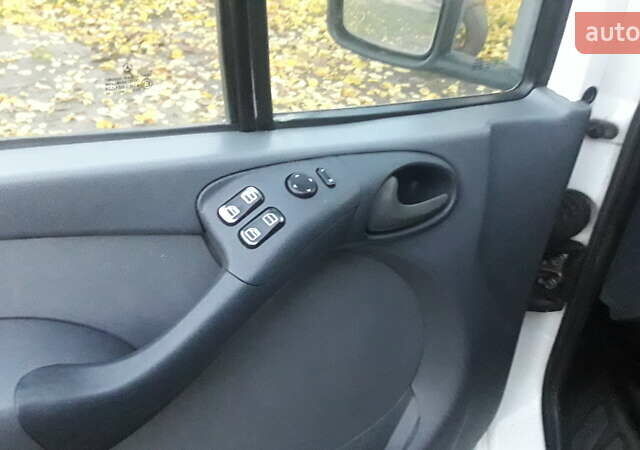 Білий Мерседес Sprinter, об'ємом двигуна 2.2 л та пробігом 660 тис. км за 8000 $, фото 9 на Automoto.ua