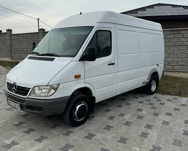 Білий Мерседес Sprinter, об'ємом двигуна 2.69 л та пробігом 427 тис. км за 15100 $, фото 1 на Automoto.ua