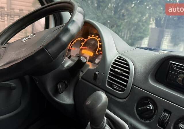 Белый Мерседес Sprinter, объемом двигателя 2.1 л и пробегом 833 тыс. км за 13900 $, фото 17 на Automoto.ua