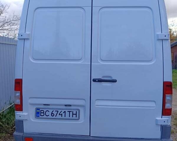Белый Мерседес Sprinter, объемом двигателя 2.15 л и пробегом 822 тыс. км за 8500 $, фото 8 на Automoto.ua