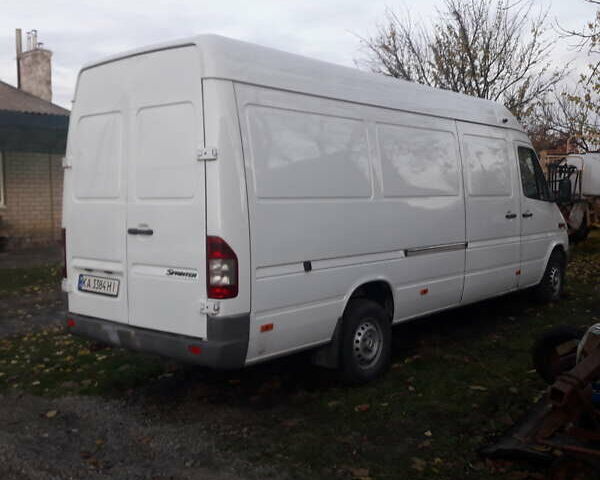 Білий Мерседес Sprinter, об'ємом двигуна 2.2 л та пробігом 660 тис. км за 8000 $, фото 4 на Automoto.ua