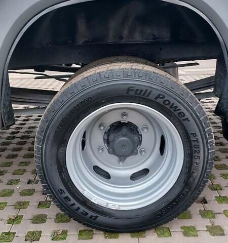 Белый Мерседес Sprinter, объемом двигателя 2.7 л и пробегом 538 тыс. км за 16999 $, фото 30 на Automoto.ua