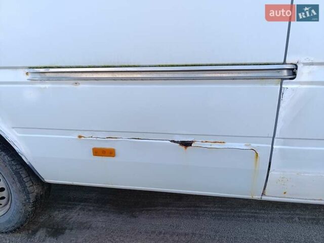 Білий Мерседес Sprinter, об'ємом двигуна 2.2 л та пробігом 660 тис. км за 5000 $, фото 5 на Automoto.ua