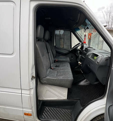 Білий Мерседес Sprinter, об'ємом двигуна 2.15 л та пробігом 450 тис. км за 7000 $, фото 12 на Automoto.ua