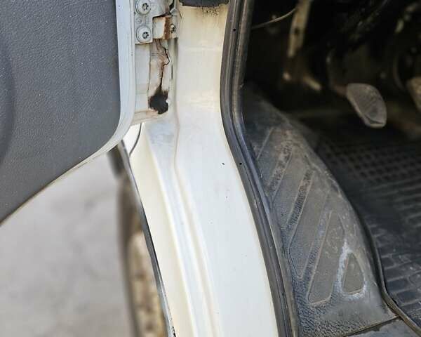 Білий Мерседес Sprinter, об'ємом двигуна 2.1 л та пробігом 350 тис. км за 6000 $, фото 21 на Automoto.ua