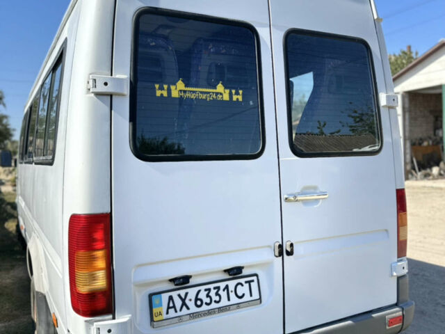 Білий Мерседес Sprinter, об'ємом двигуна 0 л та пробігом 300 тис. км за 17500 $, фото 7 на Automoto.ua