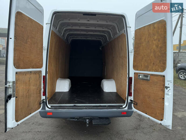 Білий Мерседес Sprinter, об'ємом двигуна 2.2 л та пробігом 197 тис. км за 15700 $, фото 9 на Automoto.ua