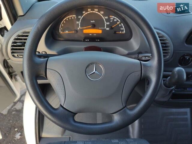 Белый Мерседес Sprinter, объемом двигателя 0 л и пробегом 298 тыс. км за 16500 $, фото 13 на Automoto.ua