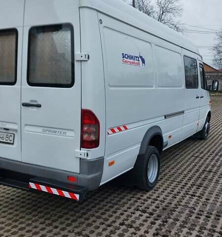 Белый Мерседес Sprinter, объемом двигателя 2.7 л и пробегом 538 тыс. км за 16999 $, фото 13 на Automoto.ua
