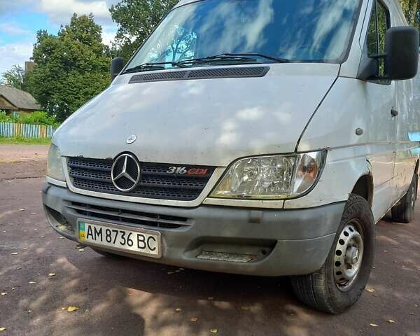 Білий Мерседес Sprinter, об'ємом двигуна 27 л та пробігом 695 тис. км за 8550 $, фото 15 на Automoto.ua