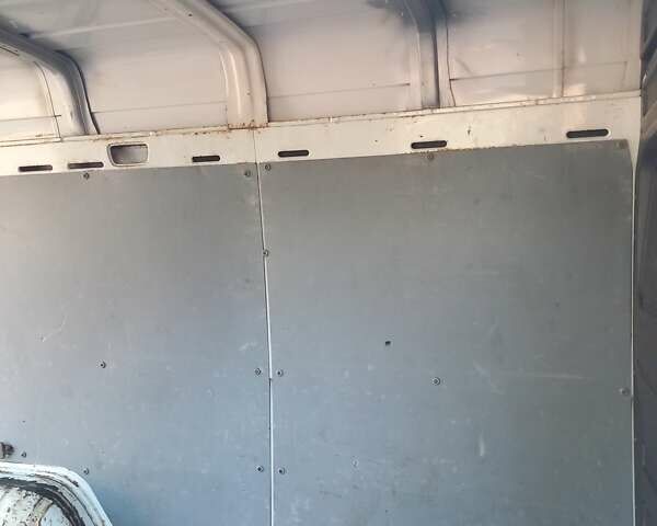 Білий Мерседес Sprinter, об'ємом двигуна 27 л та пробігом 695 тис. км за 8550 $, фото 23 на Automoto.ua