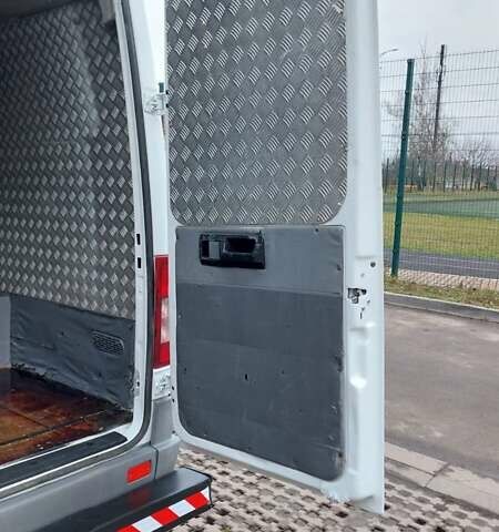 Белый Мерседес Sprinter, объемом двигателя 2.7 л и пробегом 538 тыс. км за 16999 $, фото 68 на Automoto.ua