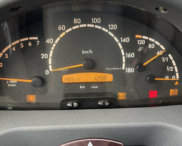 Белый Мерседес Sprinter, объемом двигателя 2.69 л и пробегом 390 тыс. км за 16600 $, фото 10 на Automoto.ua